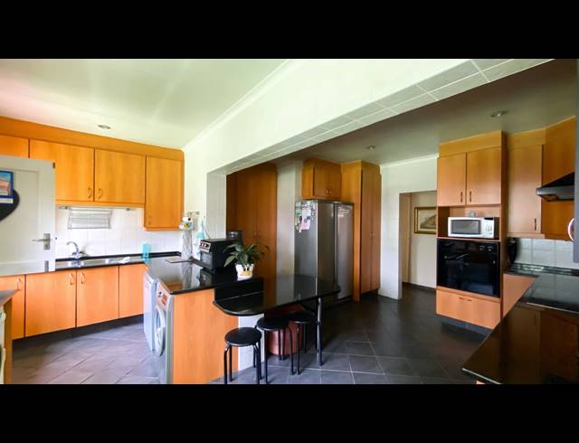 3 BEDROOM HOUSE RENTED IN BRACKENHURST